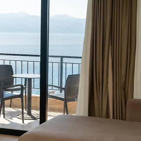 Blissful Apartments Sarande Exterior photo